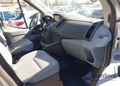 2015 Ford Transit-250 z USA, uszkodzony, nr VIN 1FTNR2CG1FKA37085